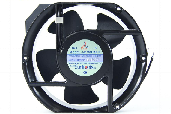 <b>搭配不同的電器功能需求，三巨電機(jī)散熱風(fēng)扇提供高效解決方案</b>